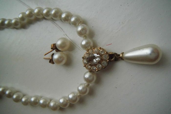 Pearl set