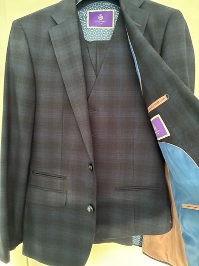 Mens Suit