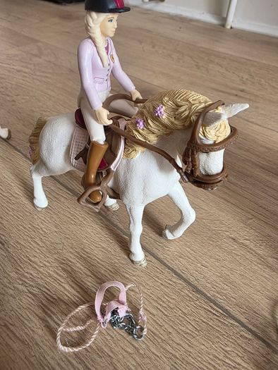 3x Schleich horse and rider sets