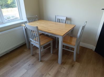 table with chairs