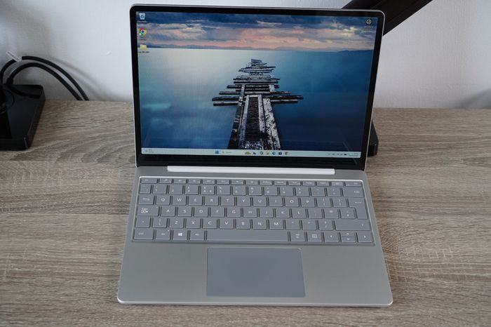 Microsoft Surface Laptop Go | Core i5 | 16GB RAM | 256GB | 100% sRGB Touch
