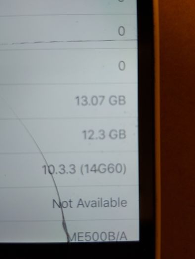 Apple Iphone 5c, Yellow, 16GB, works perfect, some screen damage, but touchscreen works fine