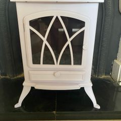 Sterling 2kw electric white stove A grade