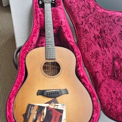 Taylor 517e Builder's Edition,  mint condition