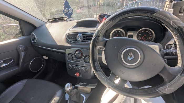 2007 Renault Clio 1.1 NCT 04/27 TAX 04/27