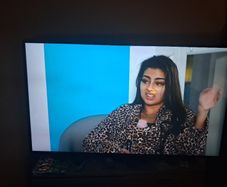 For sale: 18-month-old QNID TV. Looks like it came straight from the store. Perfect condition. Free delivery within a reasonable distance.