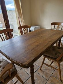 Dining table and 5 chairs
