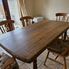 Dining table and 5 chairs