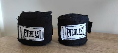 Everlast boxing tapes in black.