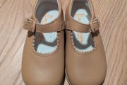 New toddler shoes size 22 (UK 5)