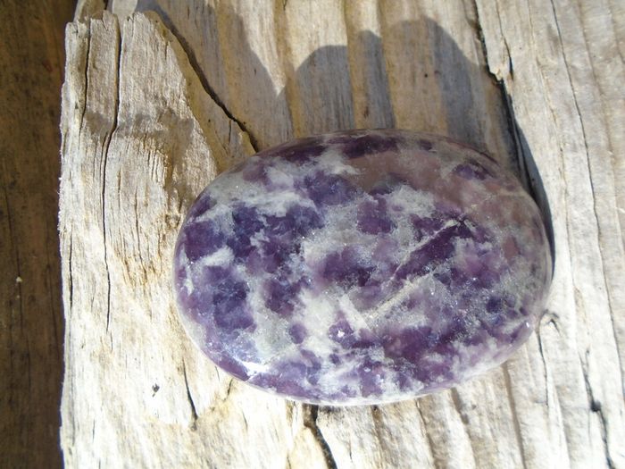 Lepidolite,Gemstones,Crystals,Cabochon,free postJewellery making supplies
