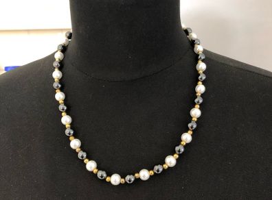 pearl necklace