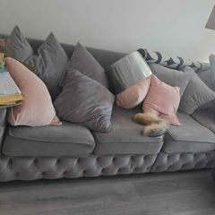 Grey Chesterfield sofa 3m