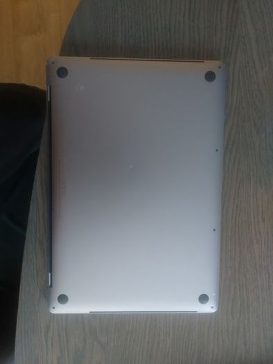 MacBook Pro 2019 16 Inch screen