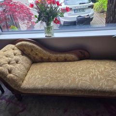 Chaise Lounge Antique