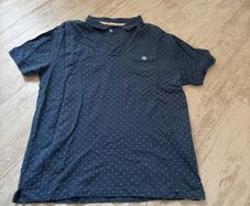 Mens polo shirt, size Large.
