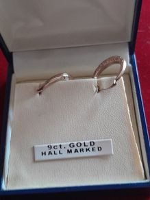 ladies 9ct gold earrings