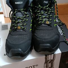 boots