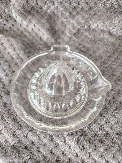 Vintage lemon juicer