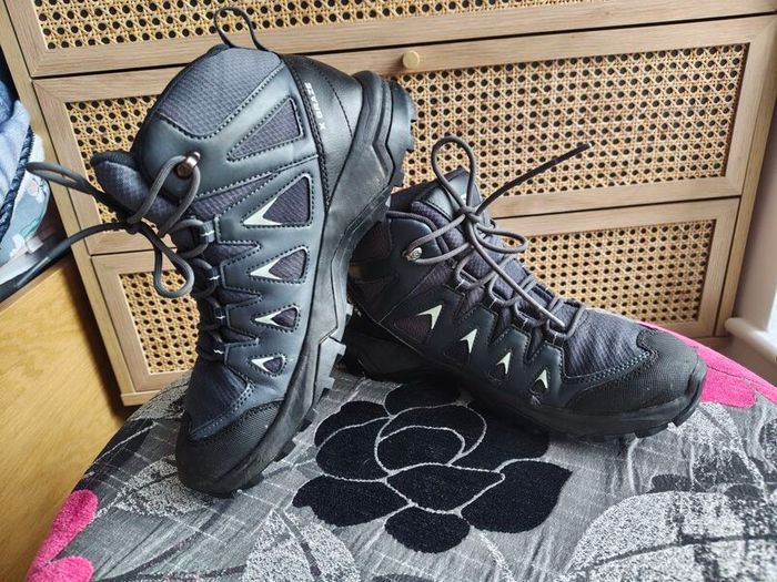 Salomon ladies hiking boots