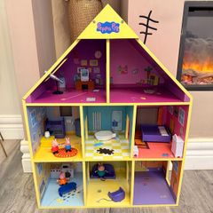 Peppa Pig Wooden Playhouse