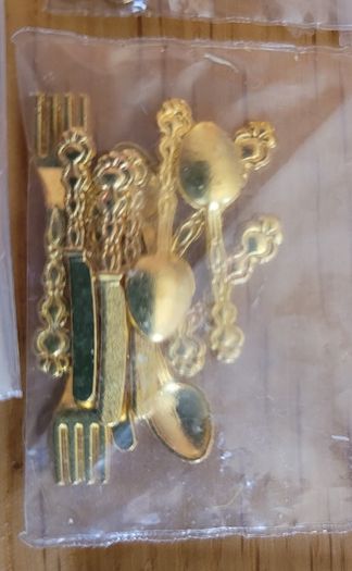 Dolls house tableware - plates, cutlery, glasses and more