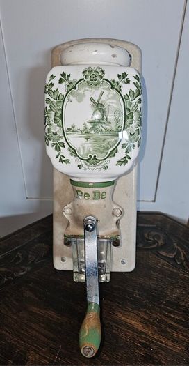 PeDe Dutch Coffee Grinder wall mounted
