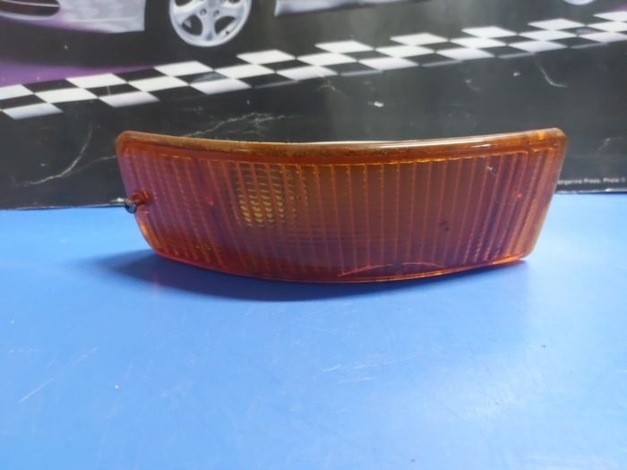 Audi 80 drivers side indicator