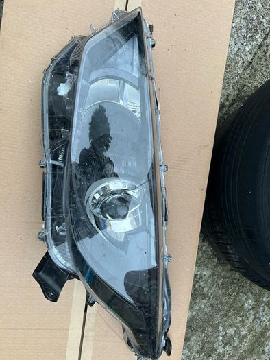 toyota Yaris headlights