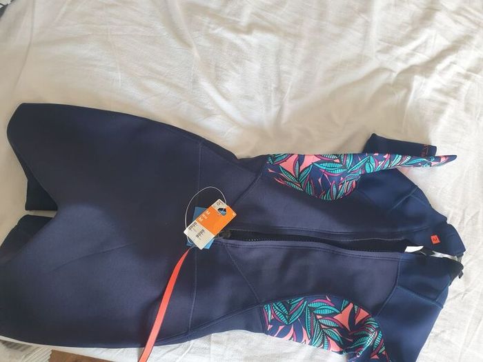 wetsuit size m decathlon bnwt