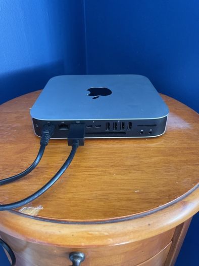 1TB Mac Mini with Wireless Keyboard and Mouse