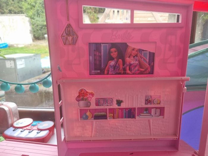 Barbie dreamhouse