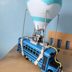 Fortnite Battle Bus