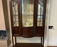 display cabinet