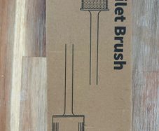 Toilet brush