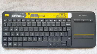 Logitech K400 Plus Wireless Keyboard Mouse Trackpad