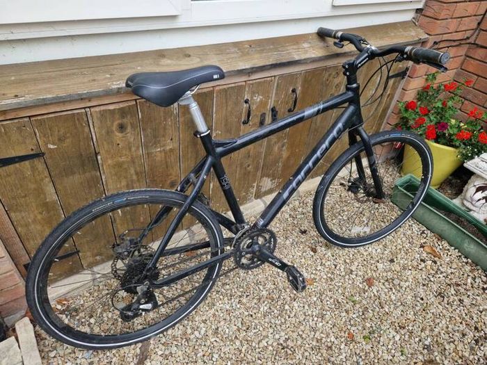 Carrera bicycle