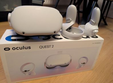 Oculus Quest 2 (64GB) VR Headset +Kiwi Comfort Support Kit