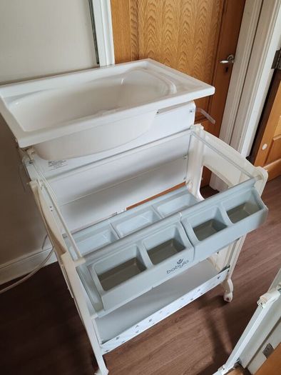 Babylo 2-in-1 Baby Changing Table & Bath