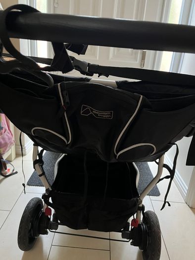 Mountain buggy Duet