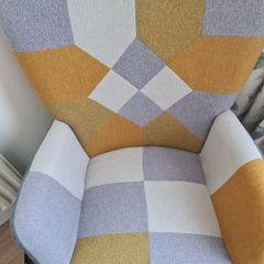 Accent chair
