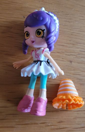 Shopkins dolls