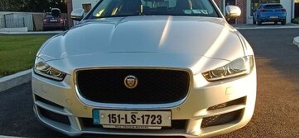 Jaguar XE 2.0D Portfolio Automatic