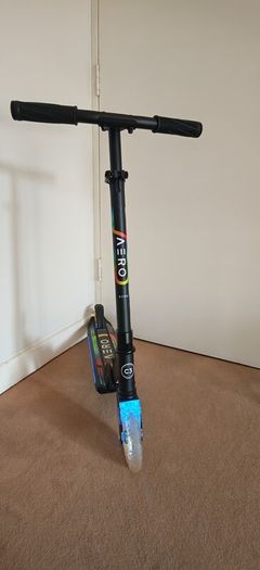 Kids scooter with lights