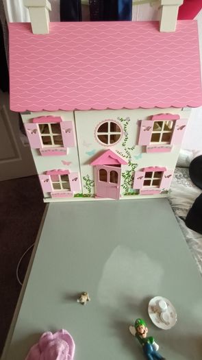 dolls house