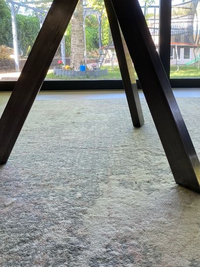 Solid 120cm round Acacia Dining Table & 4 Velvet Chairs.