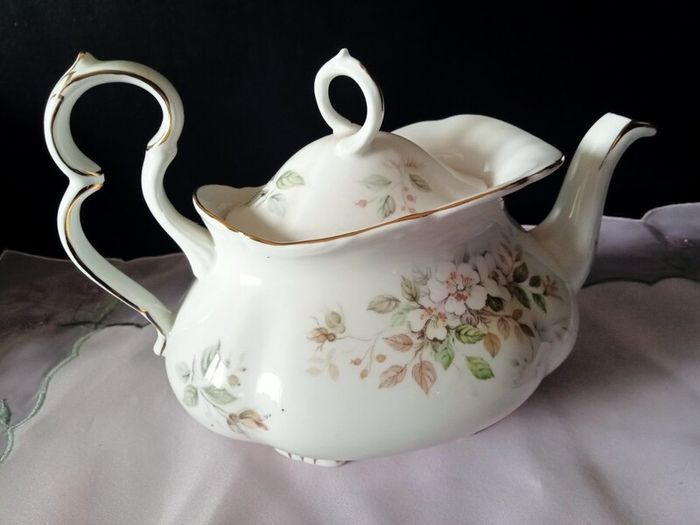 Rare Royal Albert Bone China "HAWORTH" Teapot