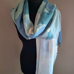 Gallery scarf