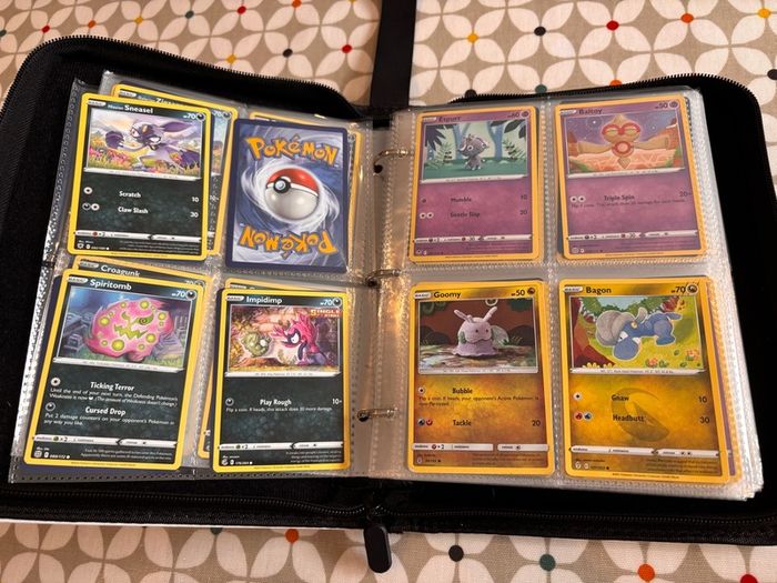 Pokemon folder and cards