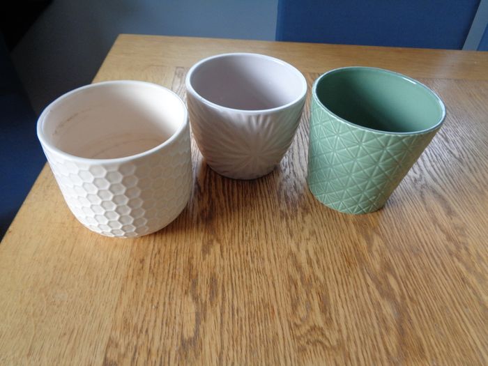 Ceramic Flower Pots x 3 for Sale